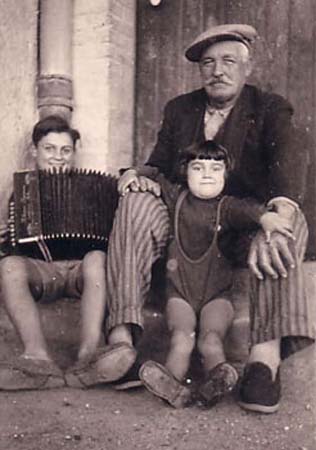 1937