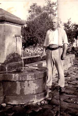 1937 : Henri P. Briesach.