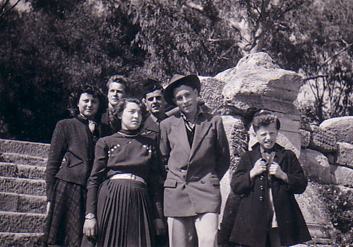 1954