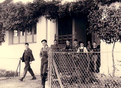 1958 : De gauche à droite Serge LEROY, Fernand MICO, HOFFMAN, ?, Yves ESCRIBE, ?, ?
