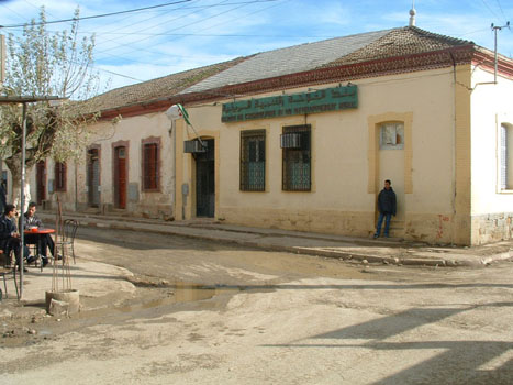 Galerie de photographies de Bou-Medfa en 2003, prises par Guy COURTOIS Galerie de photographies de Bou-Medfa en 2003, prises par Guy COURTOIS